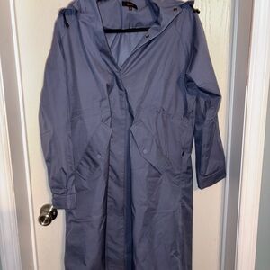NWOT Quince Weather Proof Rain Trench Coat